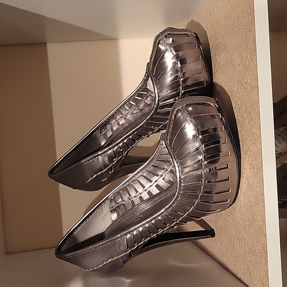 BCBG Pumps